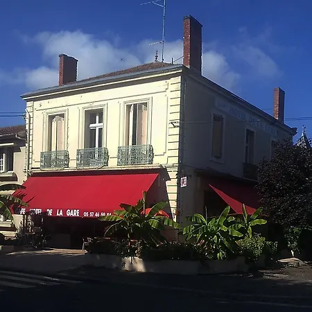 호텔 Cafe De La Gare 생트 포이 라 그랑드