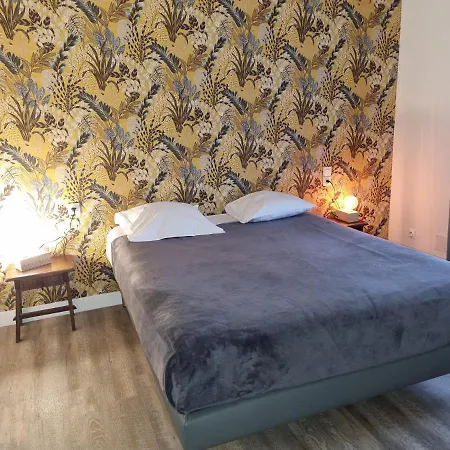 Cafe De La Gare 호텔 3*