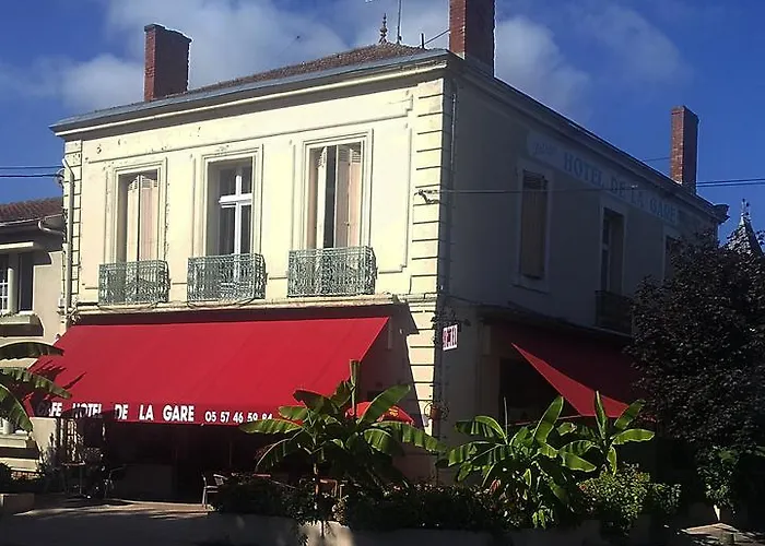 호텔 Cafe De La Gare 생트 포이 라 그랑드